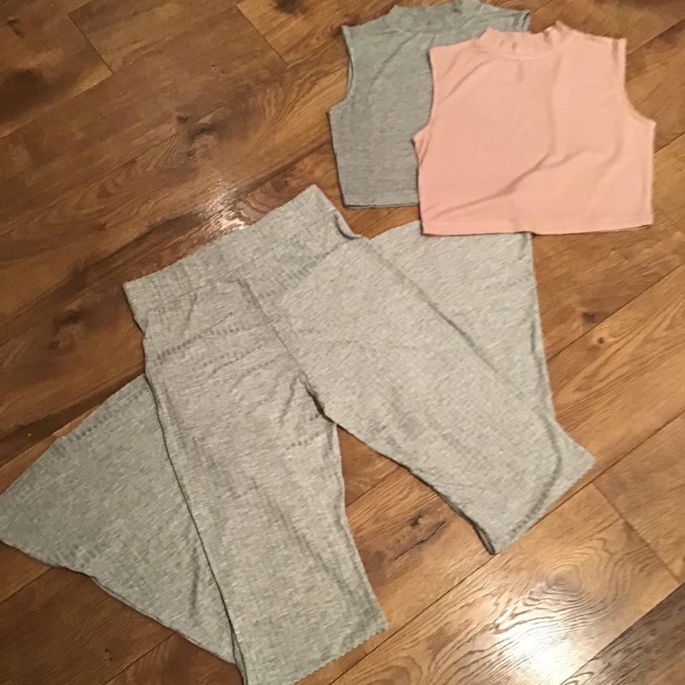 TWO LIGHTWEIGHT SOFT RIBBED STRETCHY CROP TOPS - Picture 11 of 13